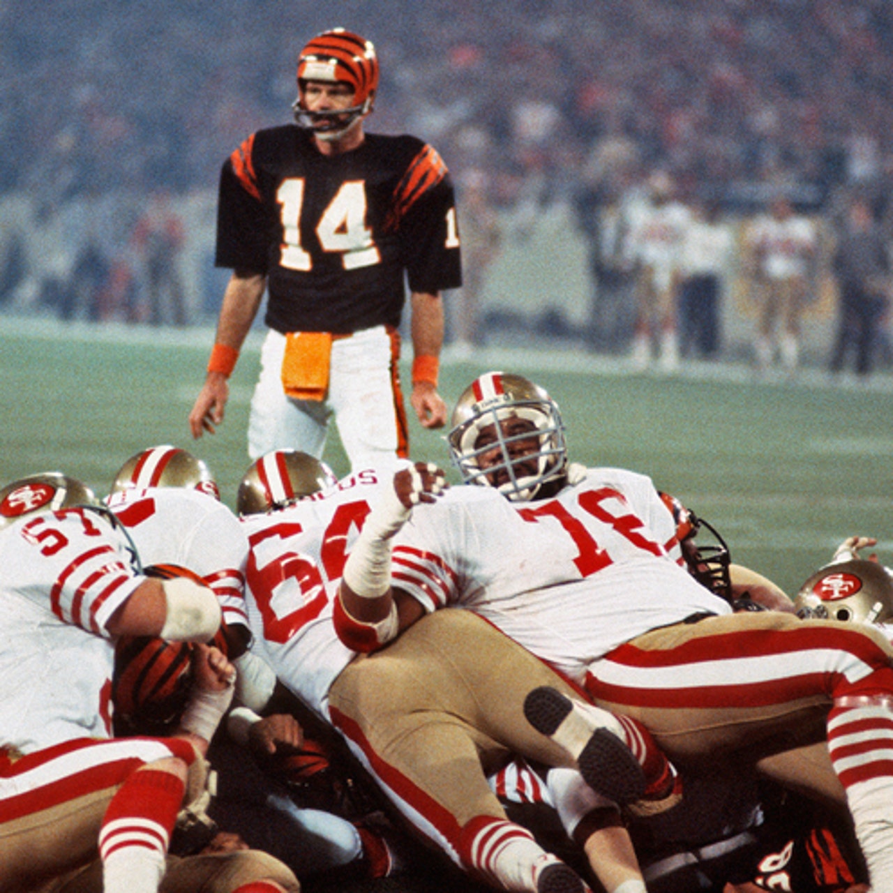 Super Bowl moment No. 13: The 49ers stand tall at the goal line