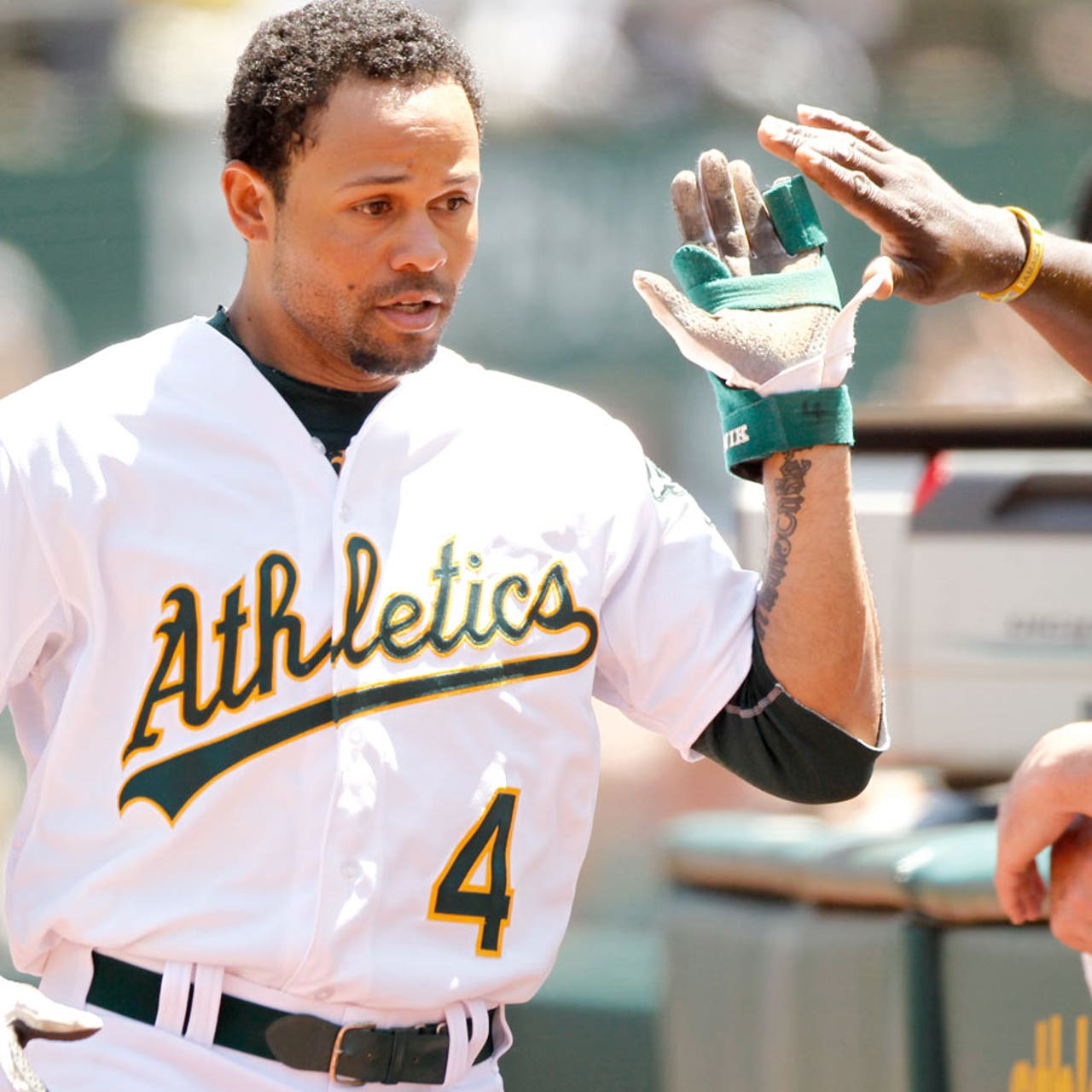 A's outfielder Coco Crisp to have elbow surgery, miss 6-8 weeks