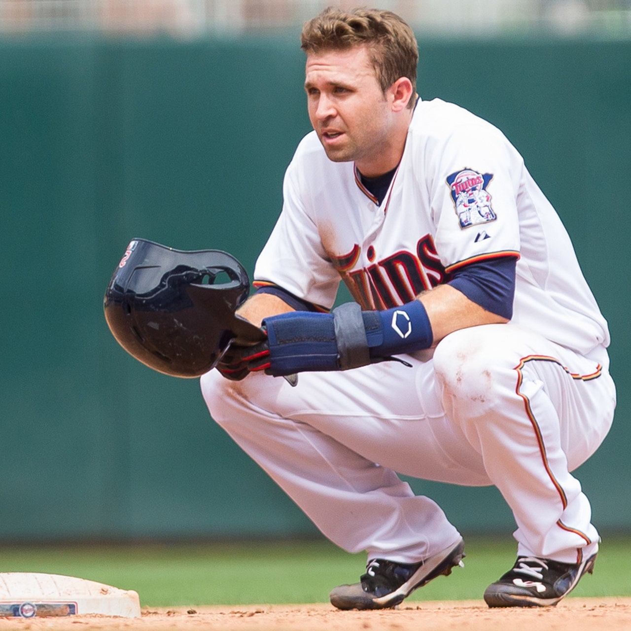 Twins haggling with Dodgers over potential Brian Dozier trade