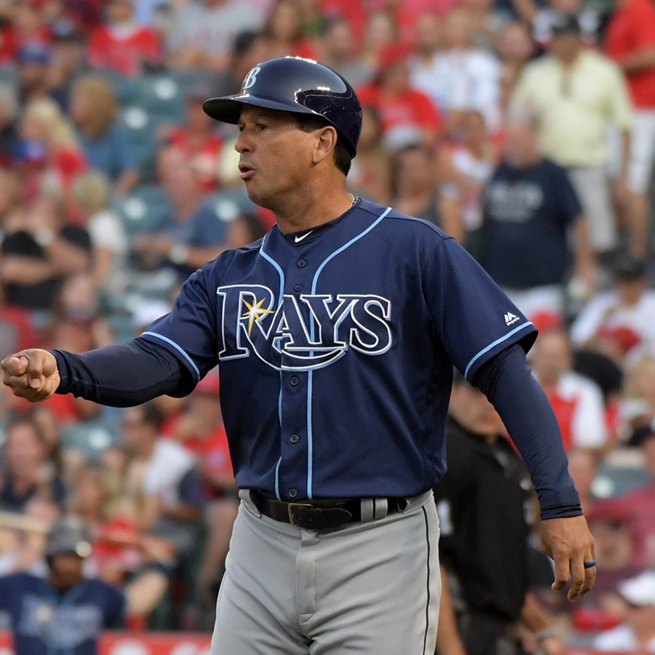 Blue Jays hire Rays bench coach Charlie Montoyo to be manager