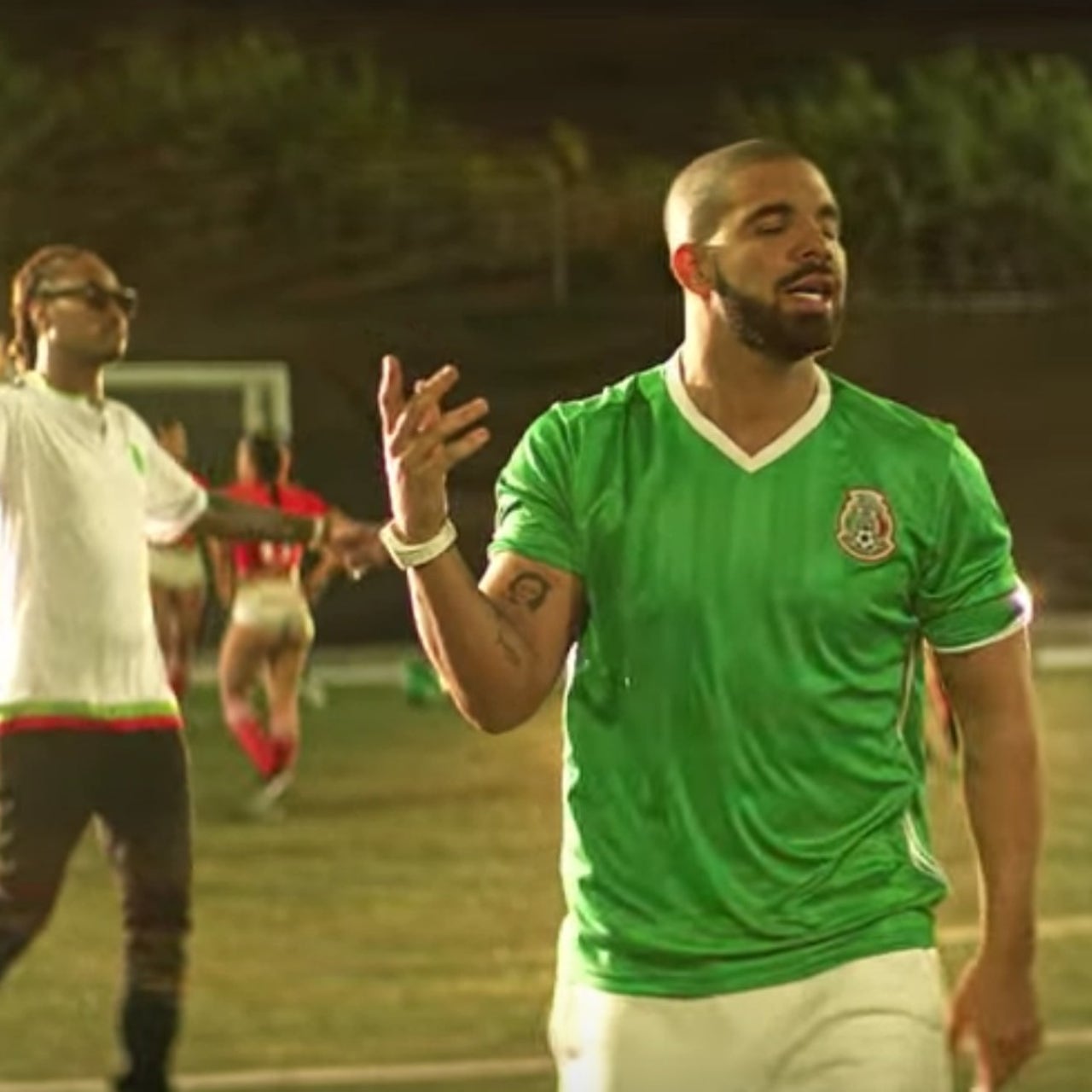 Future and Drake rocked Mexico jerseys for their 'Used To This