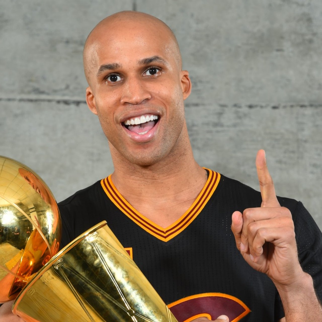 Watch 36 year old Richard Jefferson dunk all over Kevin Durant