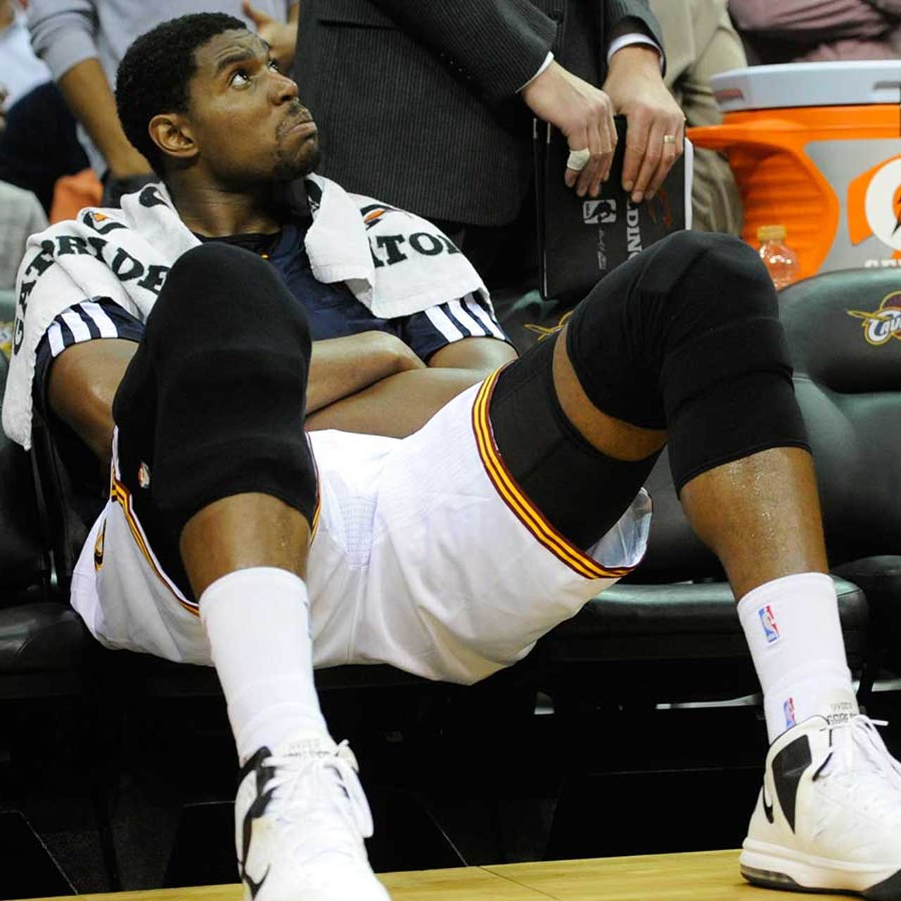 Cavaliers suspend Andrew Bynum for 'conduct detrimental to the