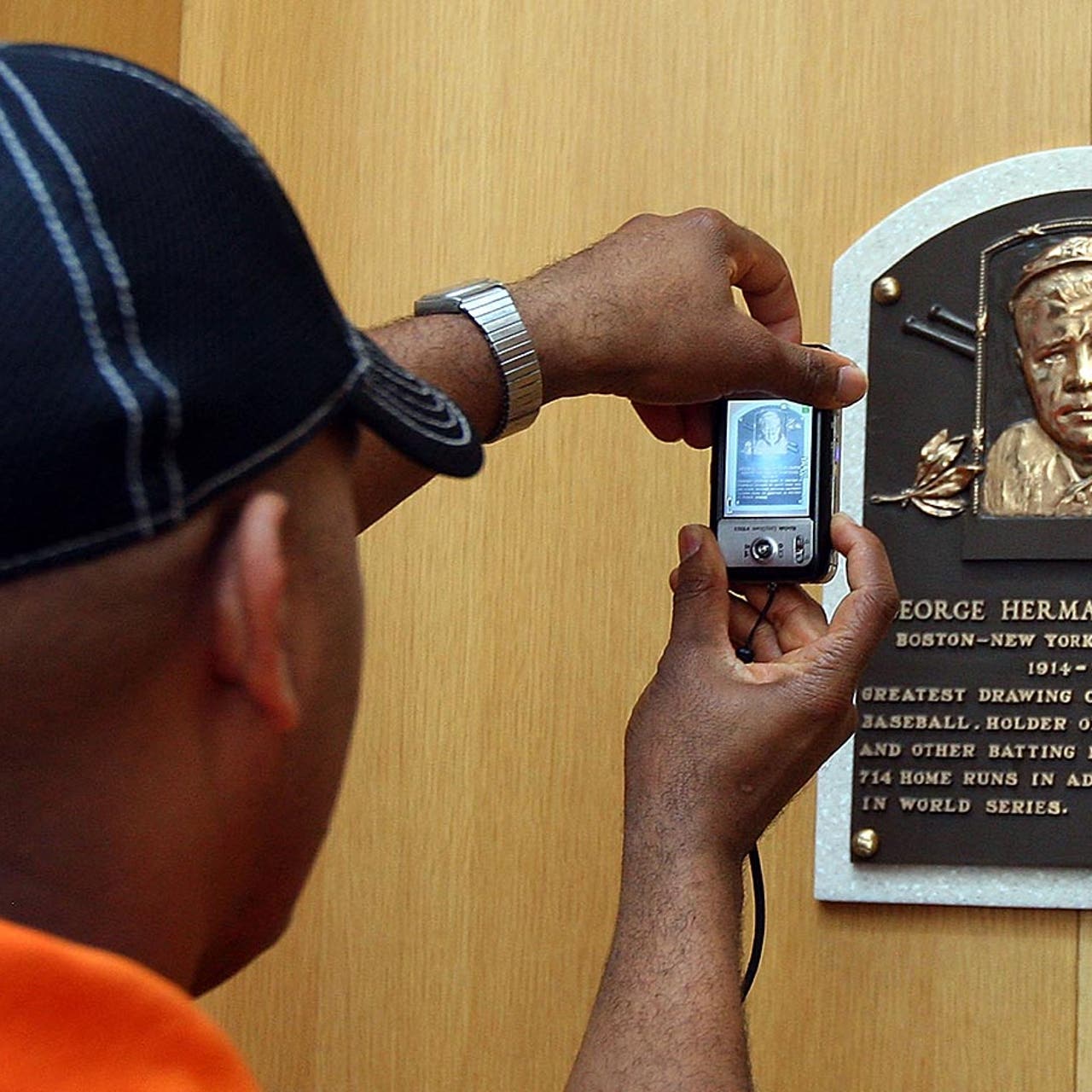 Cardinals Hall of Fame & Museum Debuts 'Women in Baseball' Exhibit