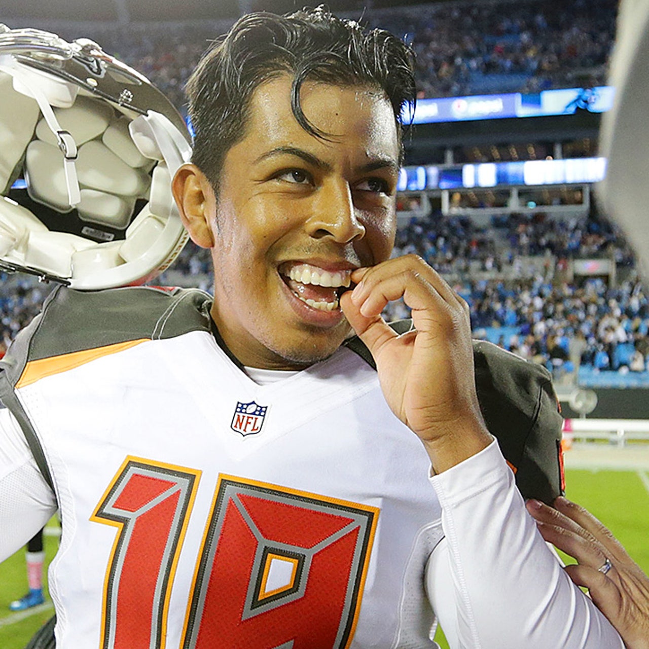 Roberto aguayo 2025 bucs jersey