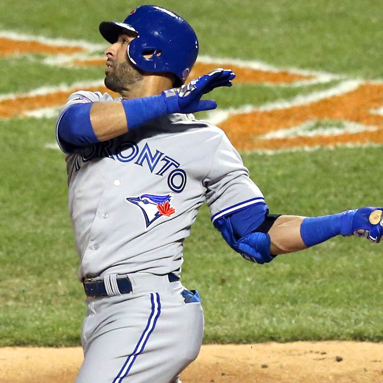 Mets, Phillies working on deal for Jose Bautista, source says