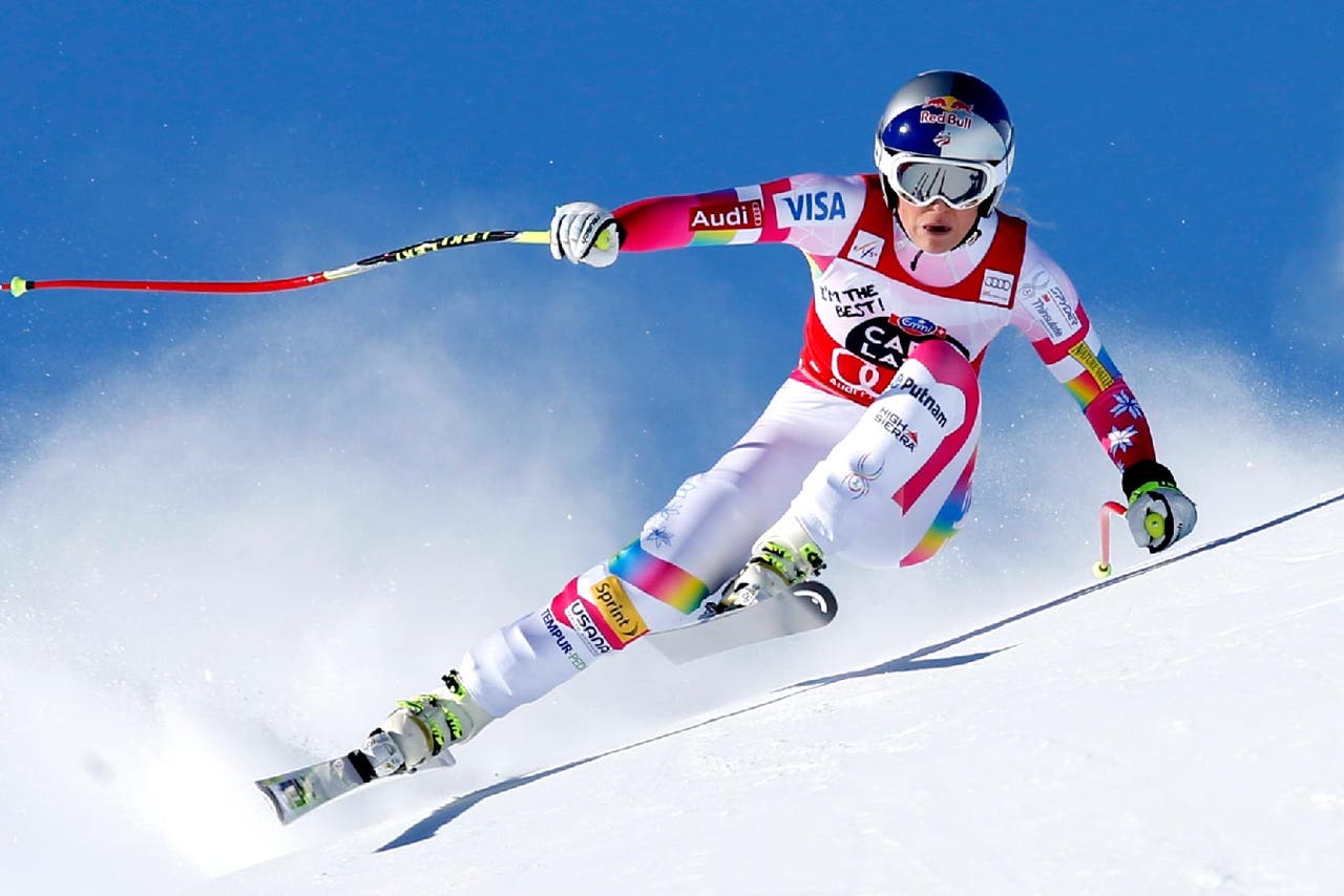 Lindsey Vonn fractures ankle in New Zealand training crash | FOX Sports