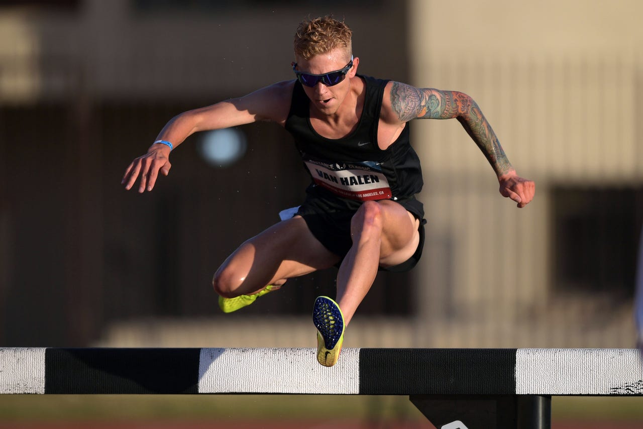 Son of a famous drummer, Aric Van Halen makes own name in track | FOX ...
