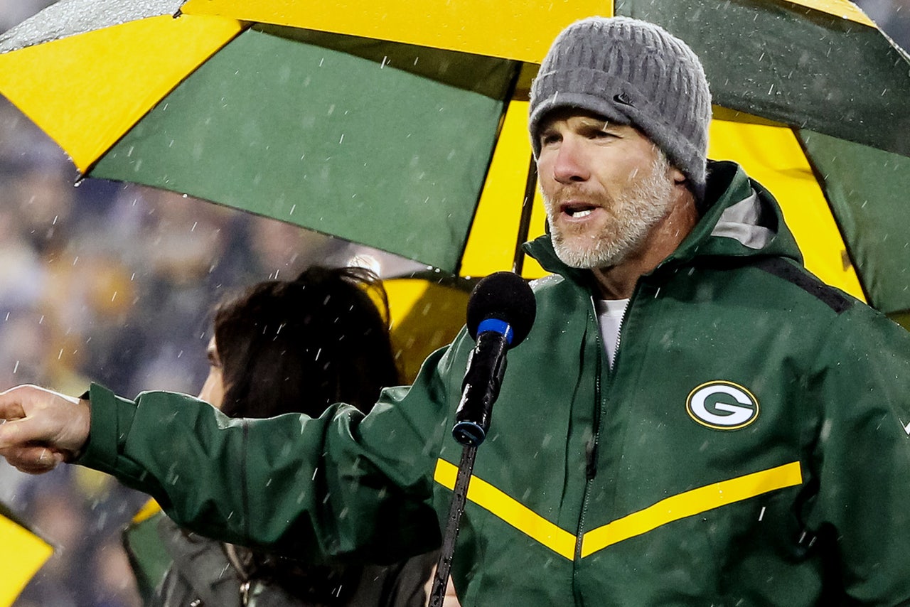 Brett Favre's intro to HOF voters apparently lasted a whole 9