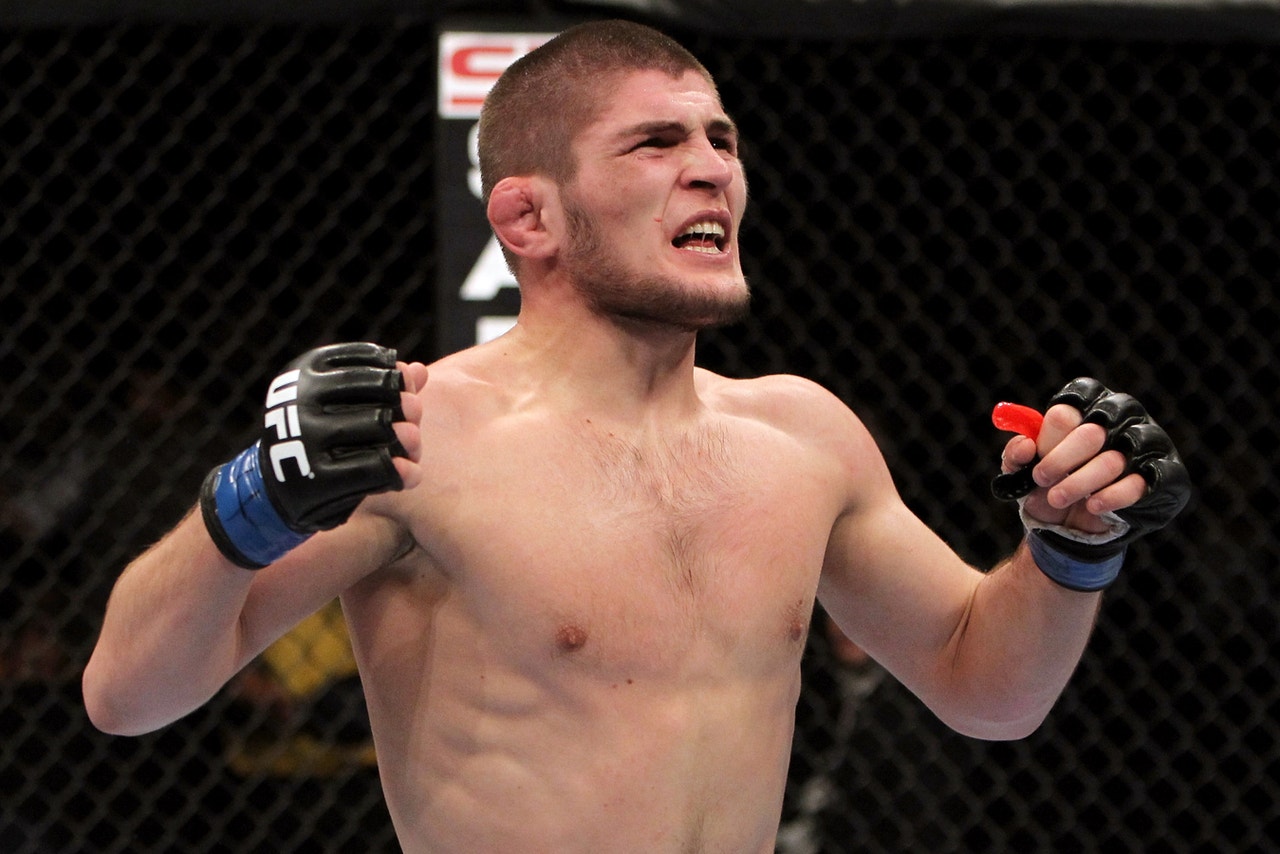 Fans Go Nuts For Khabib Nurmagomedov At Moscow Shopping Mall Fox Sports