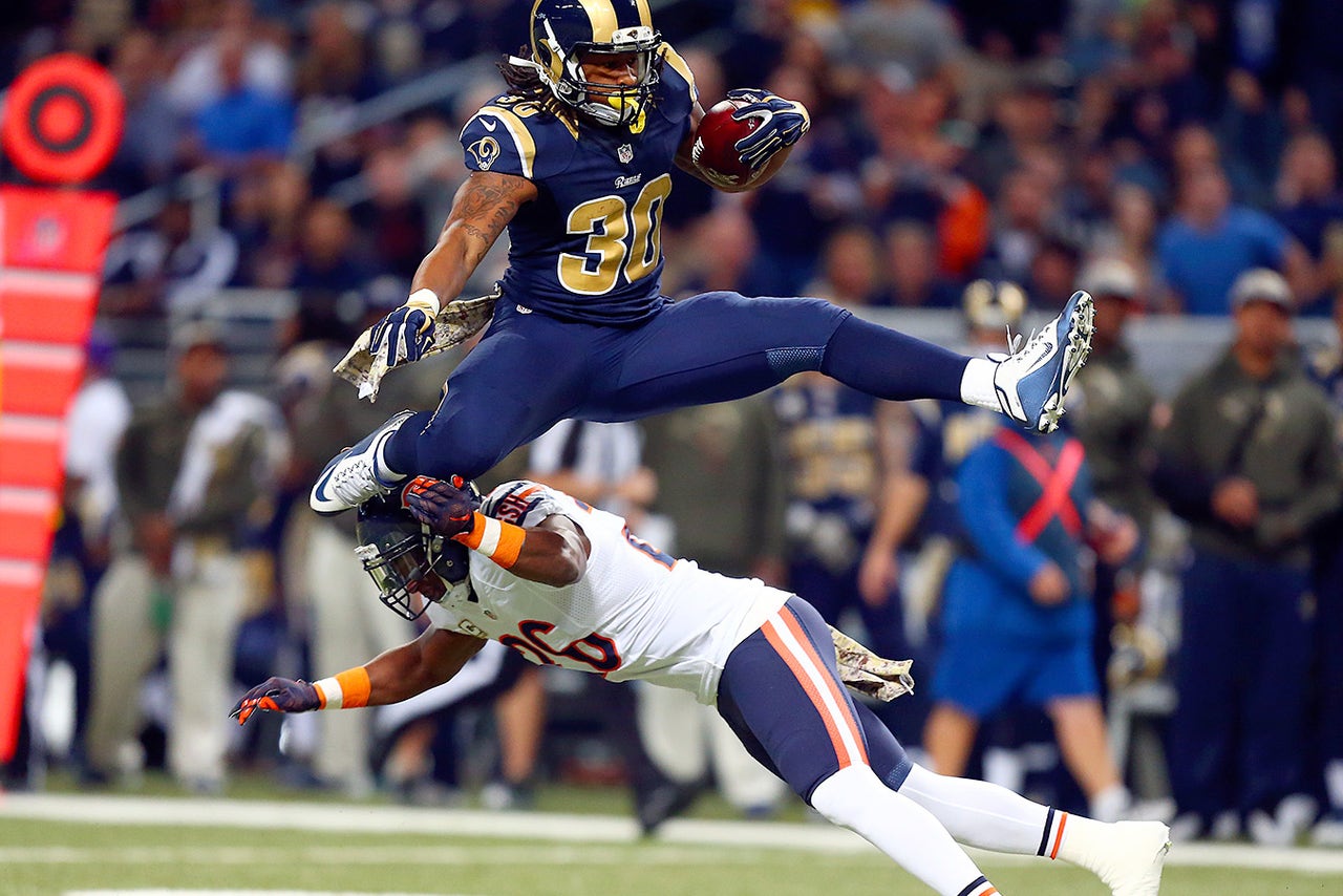 Watch Rams Gurley Hurdles Defender To Set Up His Own Touchdown Fox Sports