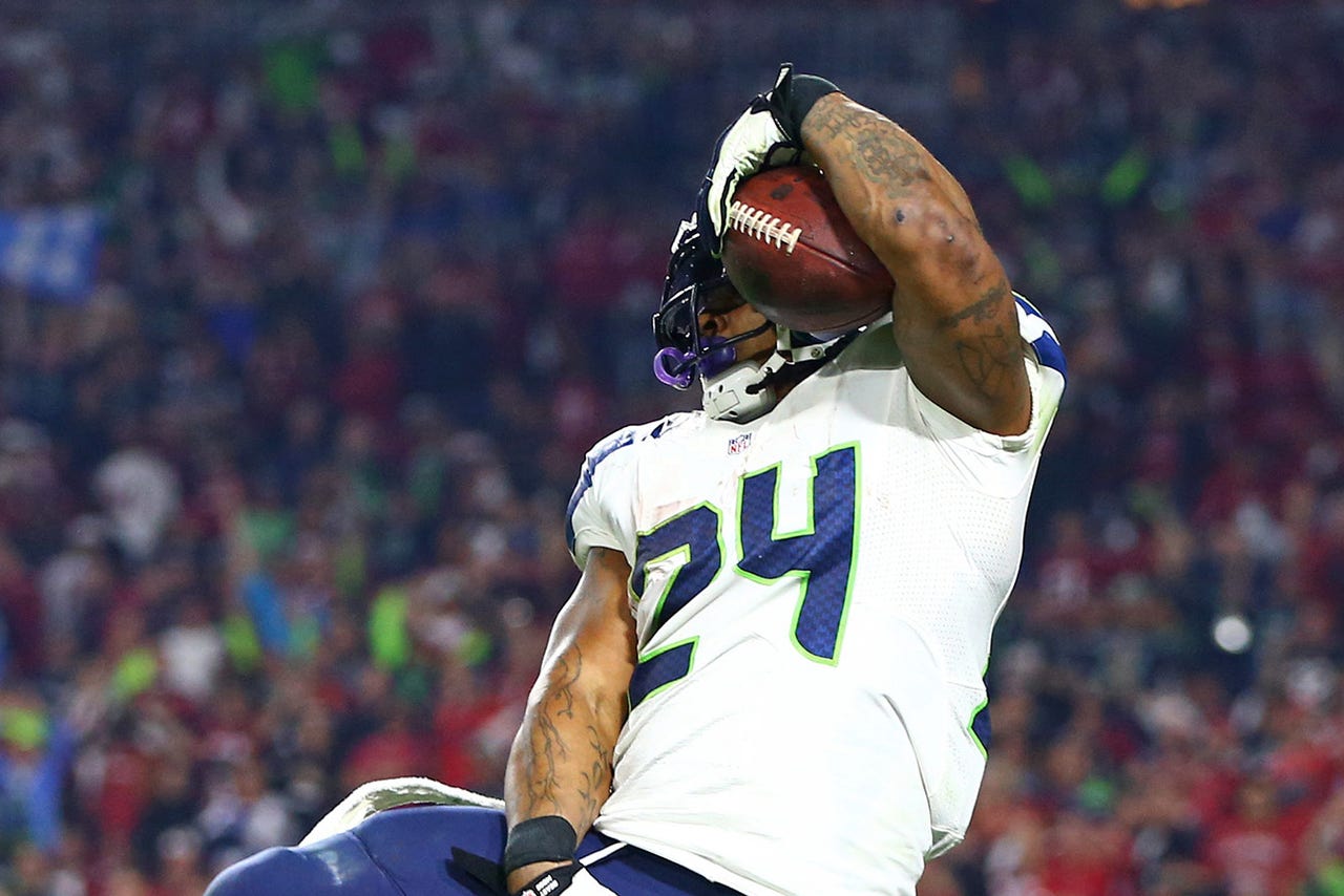 Seahawks' Marshawn Lynch Reportedly Fined For Obscene Gesture | FOX Sports