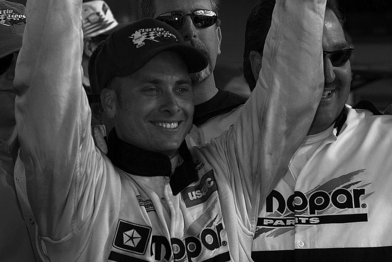 Dave Steele, 42, killed in sprint car crash at Desoto ...