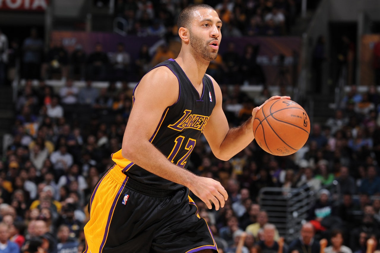 Newly Acquired Marshall Assumes Control Of Lakers Offense Fox Sports