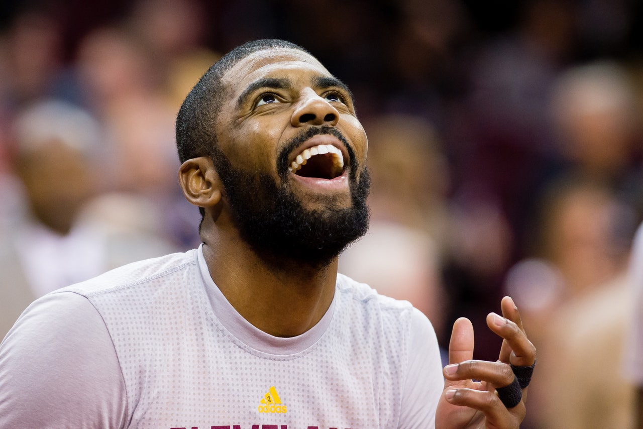 Kyrie irving says shops earth is flat