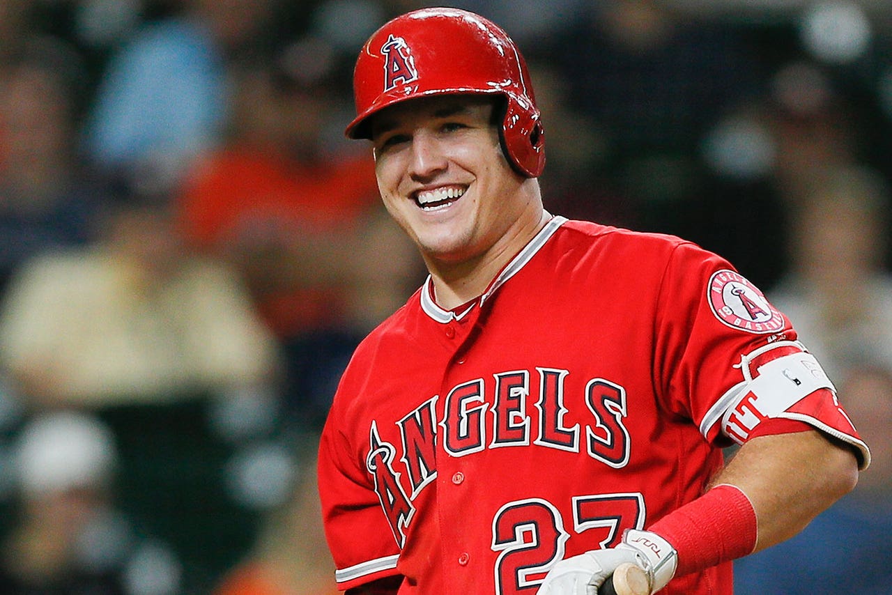 mike trout zoom 5