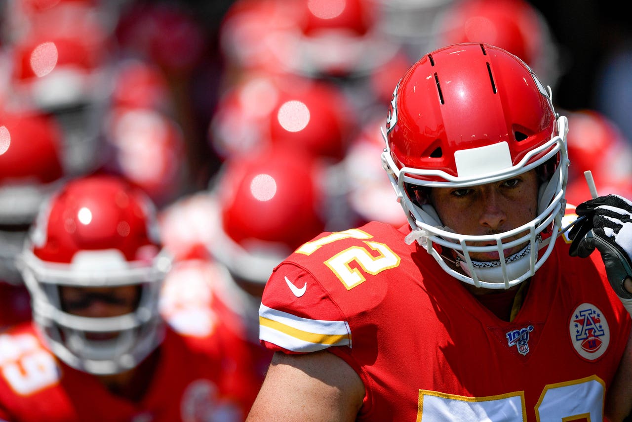 Chiefs left tackle Eric Fisher to undergo groin surgery Thursday | FOX Sports