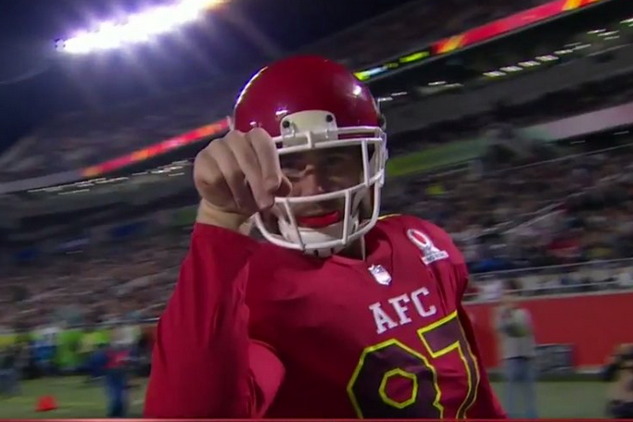 Chiefs Tight End Travis Kelce Scores Touchdown Performs Salt Bae Inspired Celebration Fox Sports Official facebook page of kansas city chiefs te travis kelce.