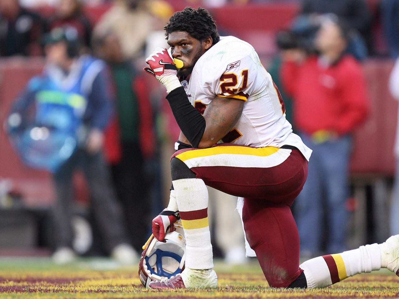 NFL players pay tribute to Sean Taylor nine years after his tragic