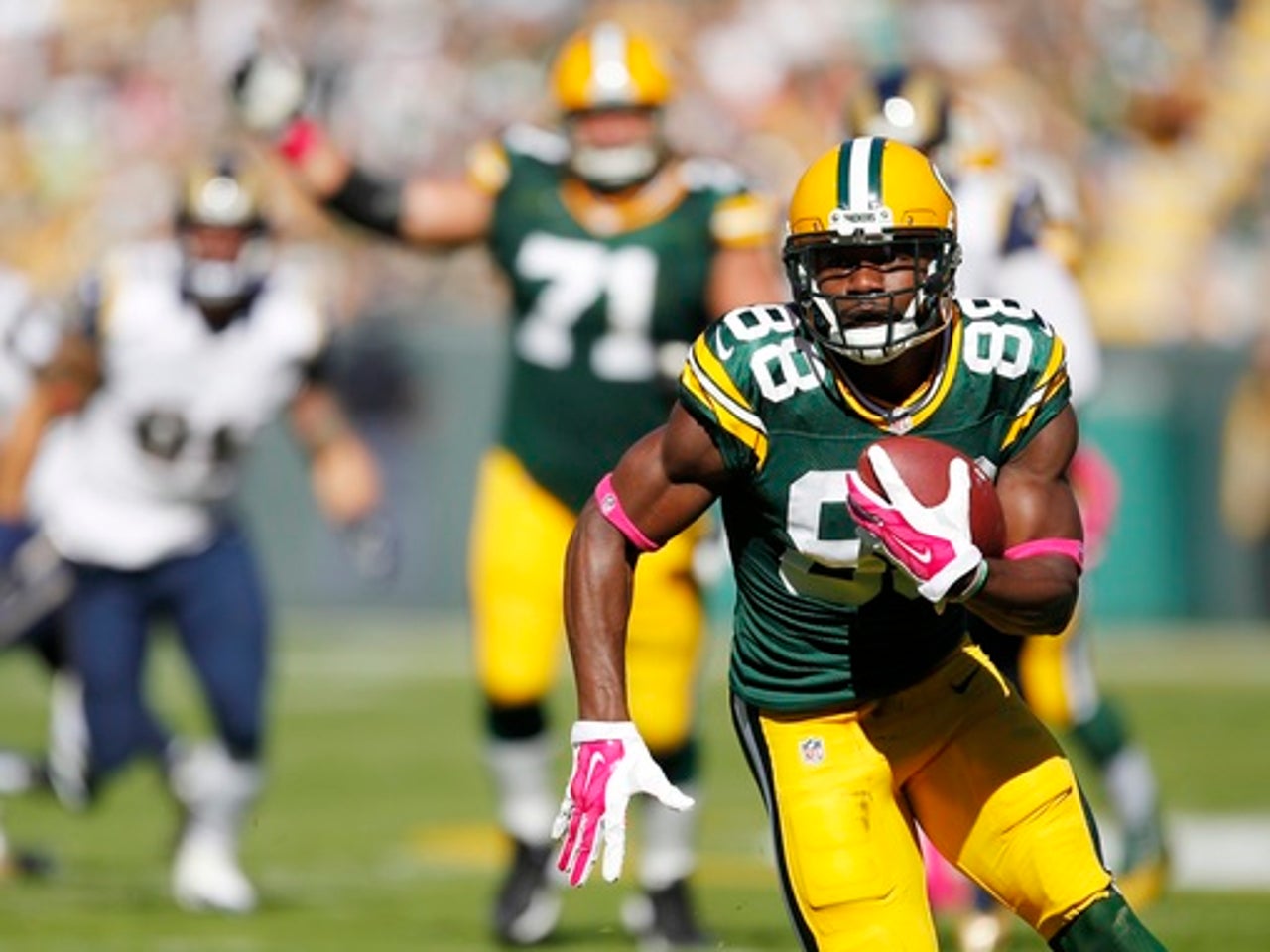 Packers: Eddie Lacy limited in practice due to bruised hip