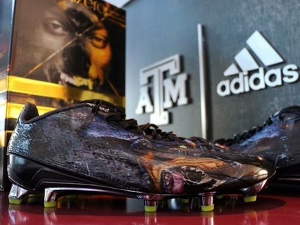 snoop adidas cleats