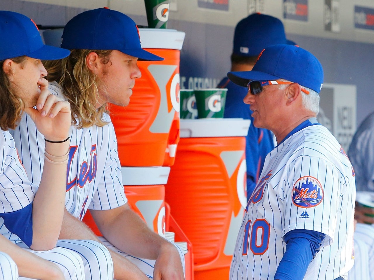 WATCH: Jacob deGrom and Steven Matz shoot HOOPS for HORSE 