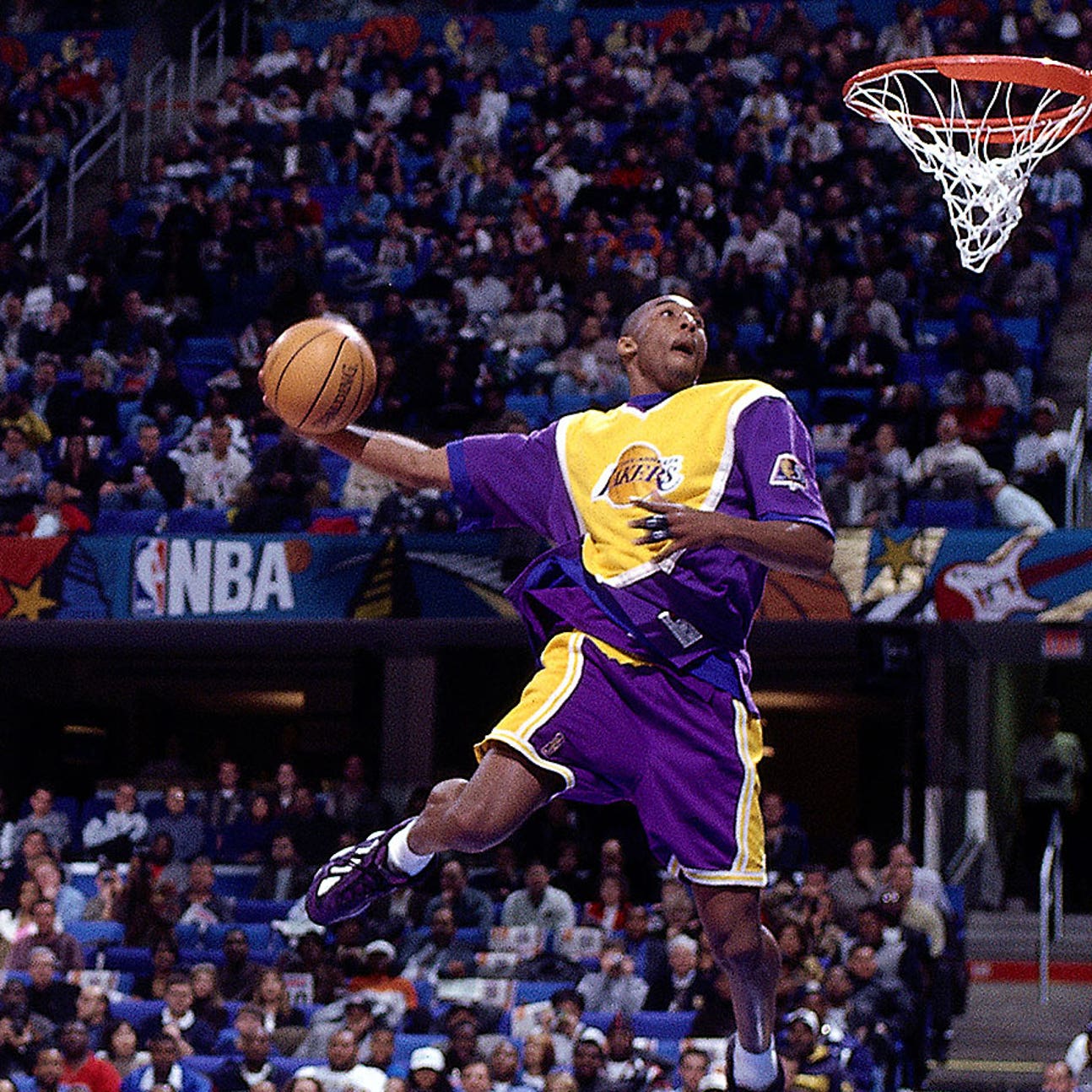 53bef3f0-021116-nba-Kobe-