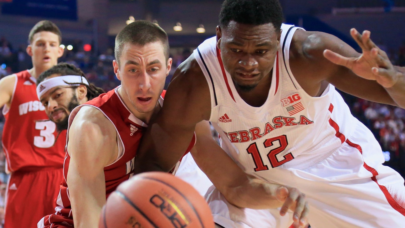 Fifth-ranked Badgers fend off Cornhuskers