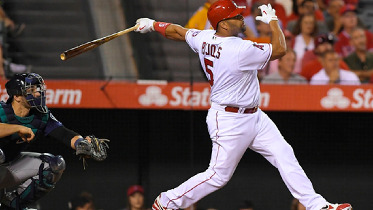 Angels' Pujols out 4 months after plantar fascia surgery