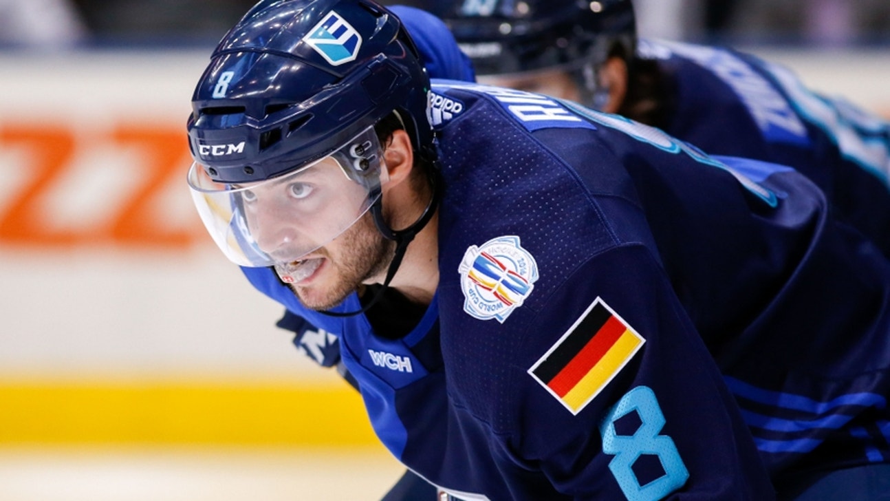 Arizona Coyotes F Tobias Rieder Signs 2-Year Contract