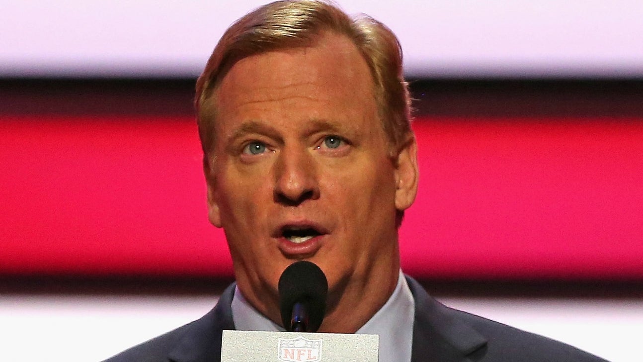 Roger Goodell jokes with booing fans and tells them to 'bring it on'