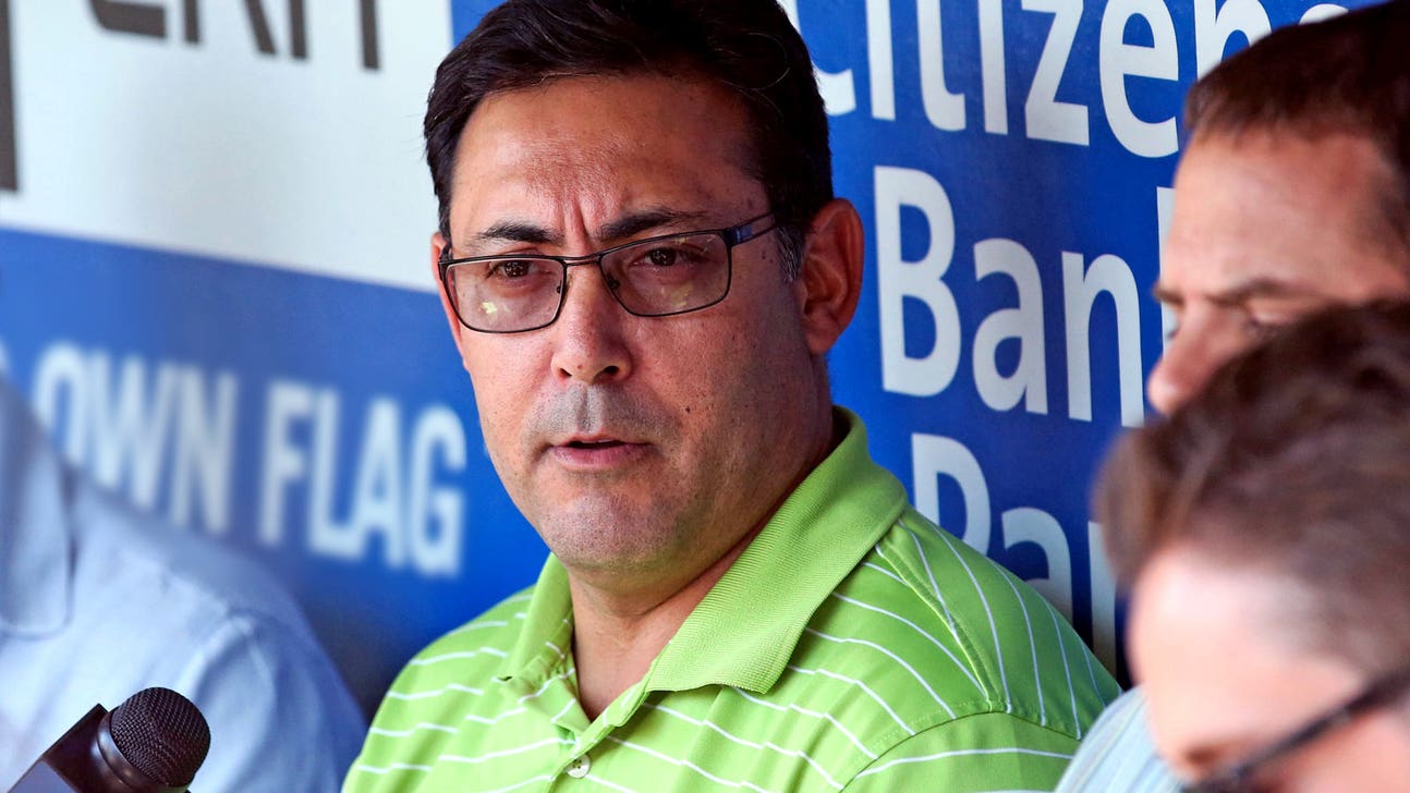 Gillick praises Phillies GM Amaro but decision on future not imminent