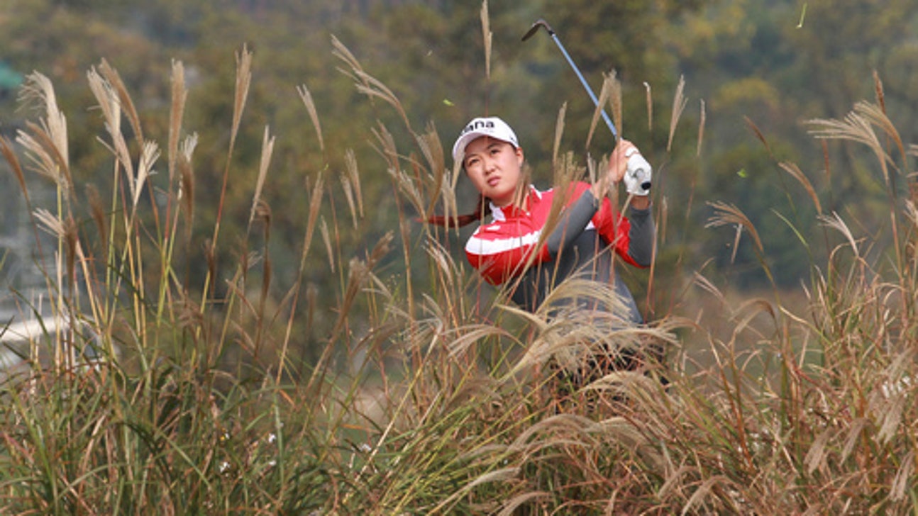Minjee Lee leads Blue Bay LPGA, 2 days after Typhoon Sarika