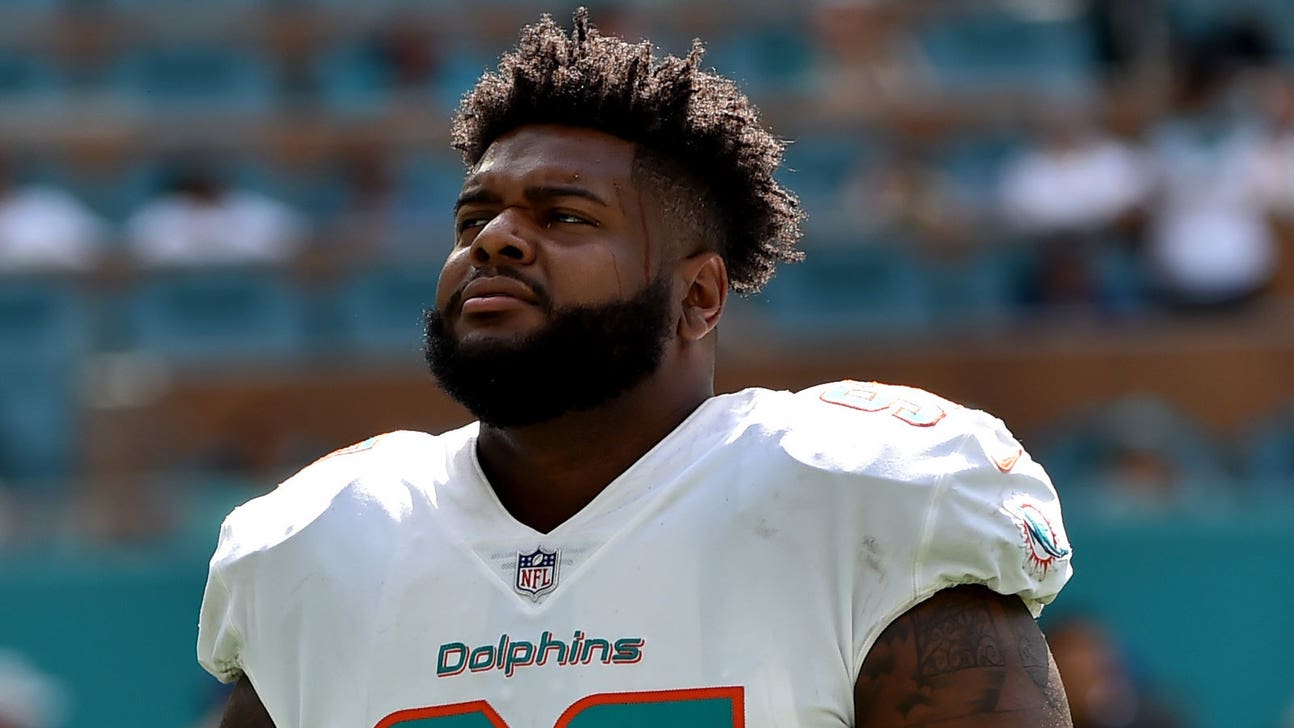 Dolphins release DE Jordan Phillips in wake of sideline outburst