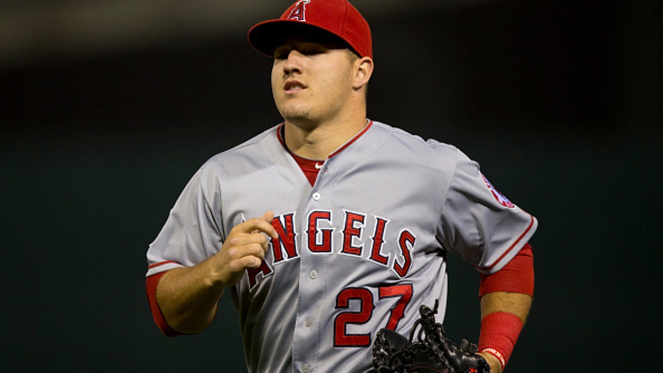 Mike Trout criticized for tweet about Floyd Mayweather Jr.