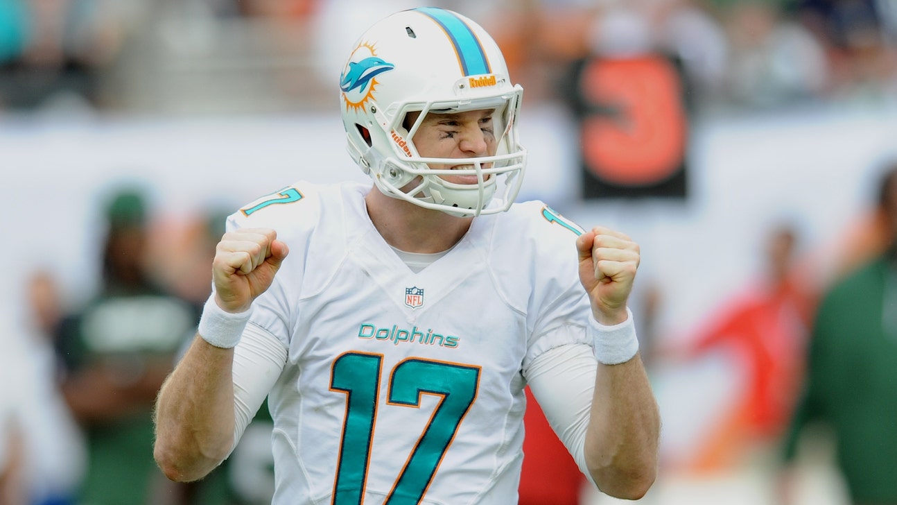 Dolphins' Tannehill, Wallace hope to click this year