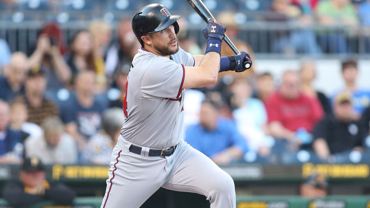 Former Twins infielder Plouffe signs with Oakland