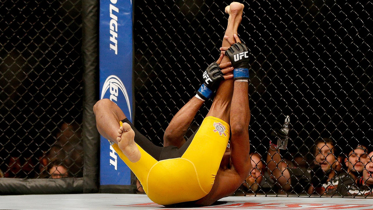 Anderson Silva asked doctors 'when can I train?' just hours after surgery
