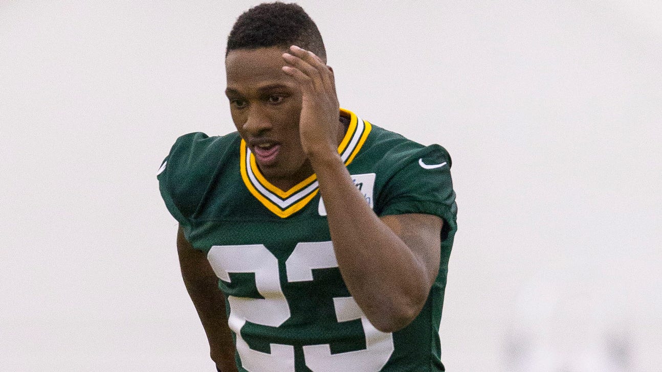 Damarious Randall practices fully at Green Bay Packers OTAs