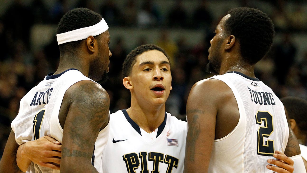 Robinson hits late runner, helps Pitt knock off No. 8 Notre Dame