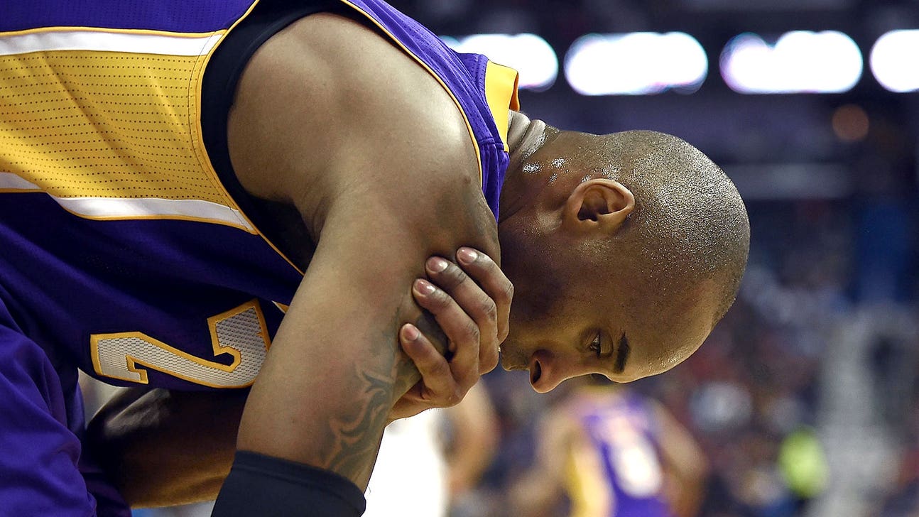 Lakers say Kobe Bryant has torn rotator cuff
