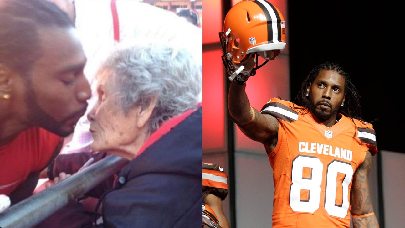 Bowe's 'last kiss' to beloved Chiefs fan is a fitting farewell for a puzzling star