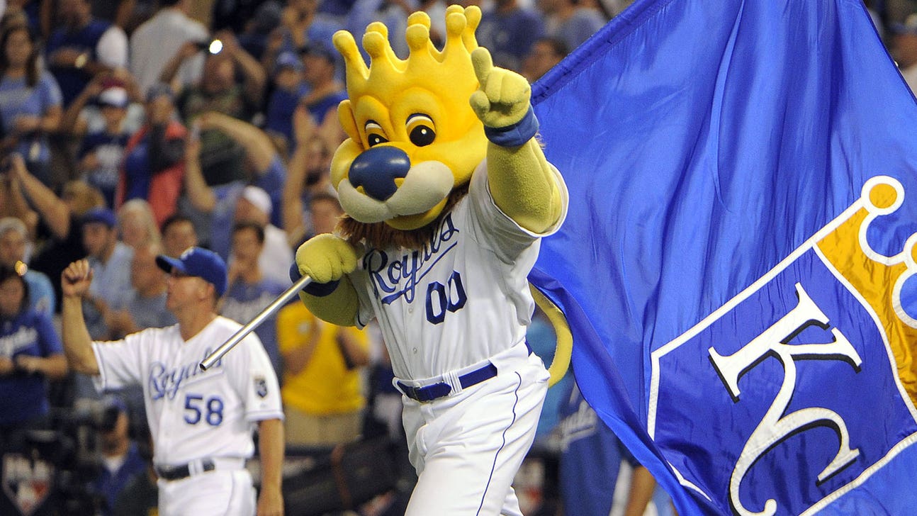 Hello, first-place Royals! Win over A's vaults Kansas City to top of Central