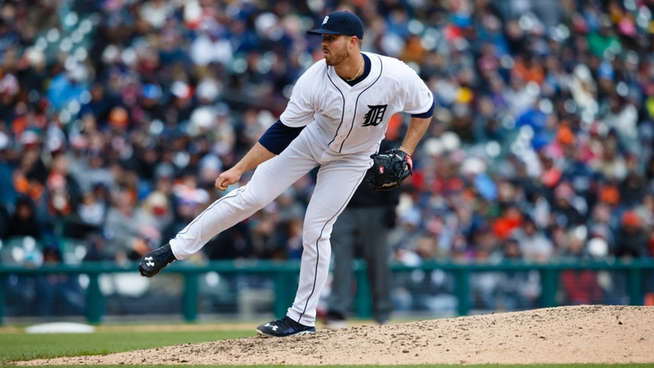 Detroit Tigers Will Reportedly Call Up Buck Farmer and John Hicks When Rosters Expand