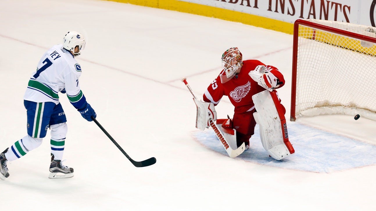 Red Wings fall to Canucks in shootout 4-3