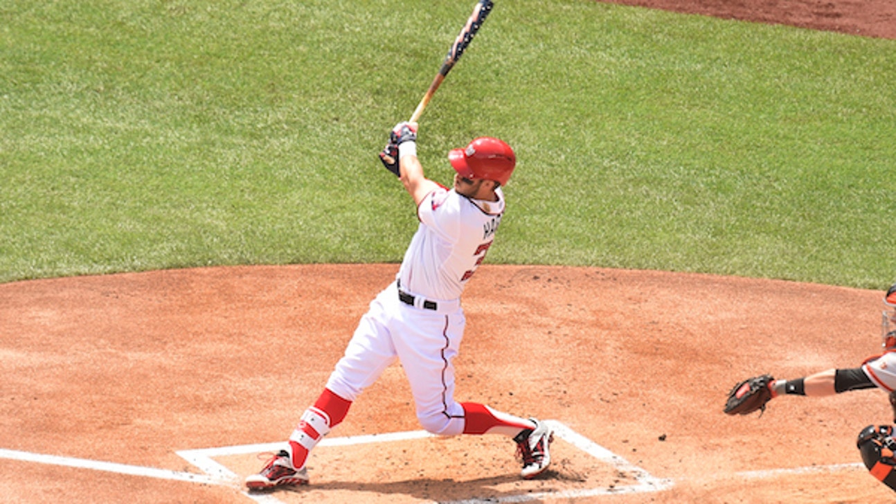 Photo: Bryce Harper flaunts patriotic bat, hits home run