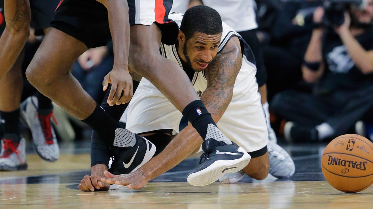 Ginobili turns back clock, teams with Leonard to lift Spurs