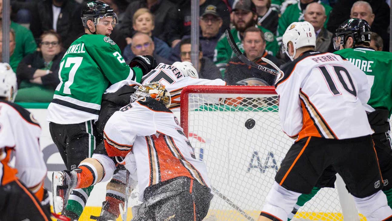 Stars score 5 goals in 3rd period, beat Ducks 6-2
