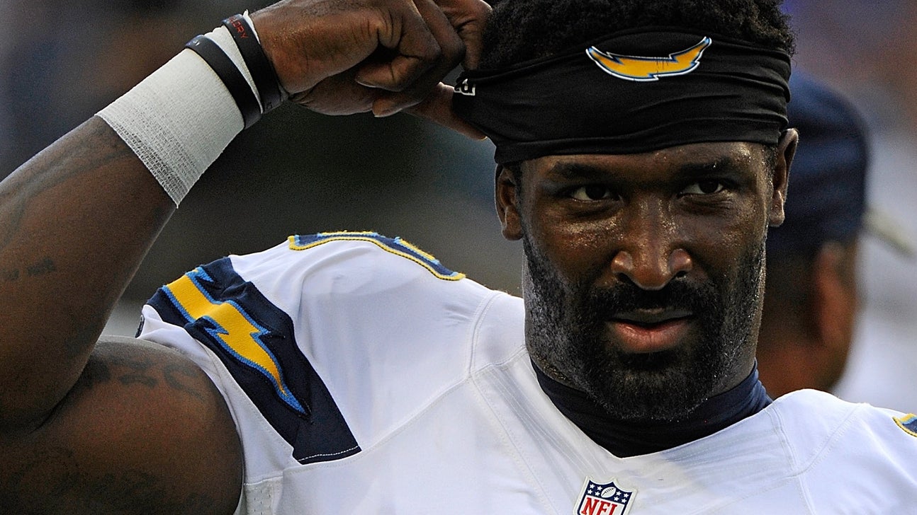 Chargers release former Packers wideout James Jones