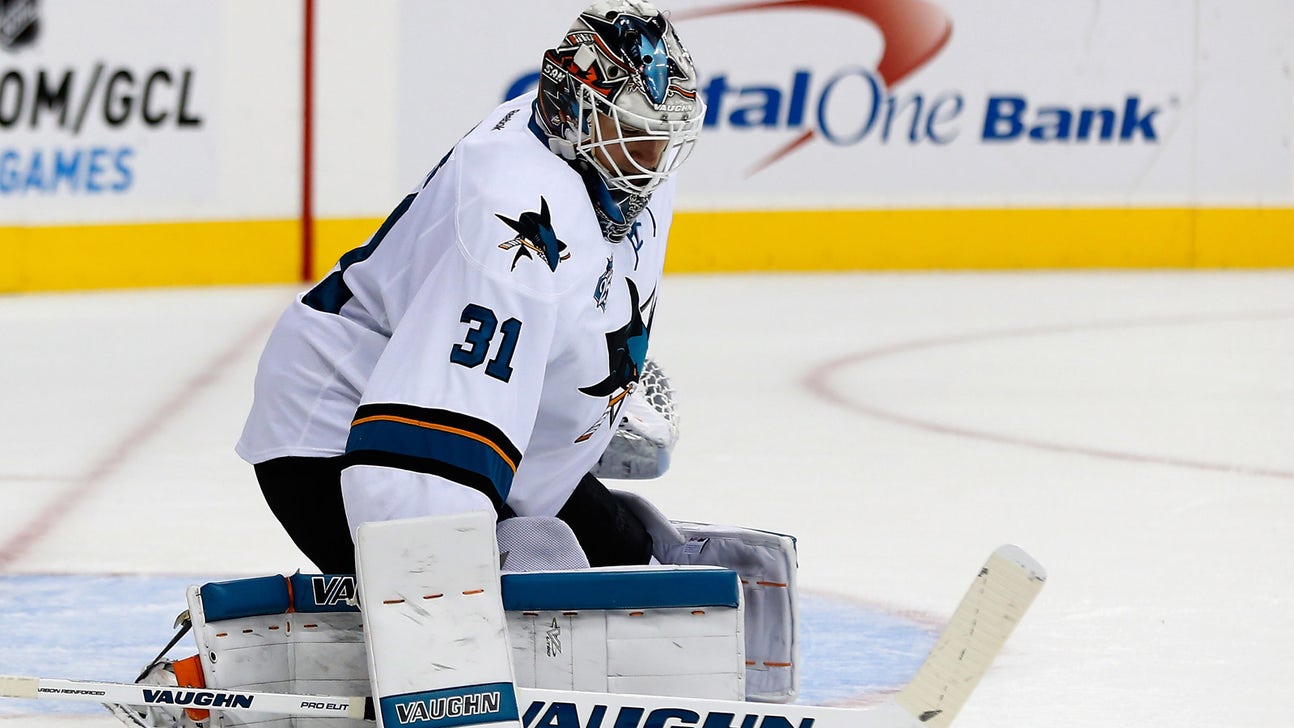 Jones has second straight shutout, Sharks top Caps, 5-0